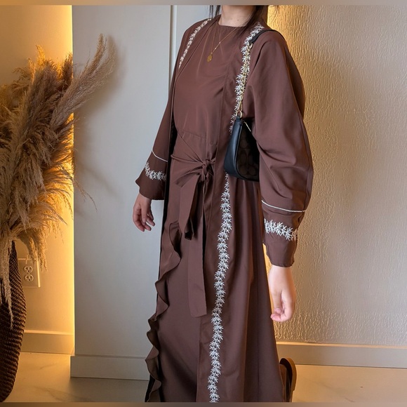 brown abaya - Picture 2 of 4